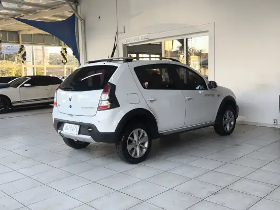 RENAULT-SANDERO-1.6 STEPWAY 8V FLEX 4P MANUAL RENAULT-SANDERO-2013