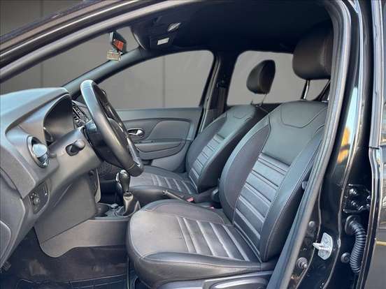 RENAULT-SANDERO-2019