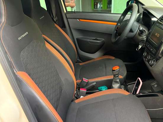 RENAULT-KWID-1.0 12V SCE FLEX OUTSIDER MANUAL RENAULT-KWID-2020