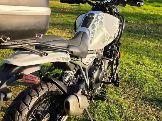 ROYAL ENFIELD-HIMALAYAN 450 KAMET WHITE ROYAL ENFIELD-HIMALAYAN 450 KAMET WHITE-2025