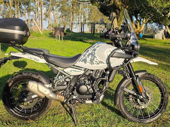 ROYAL ENFIELD-HIMALAYAN 450 KAMET WHITE ROYAL ENFIELD-HIMALAYAN 450 KAMET WHITE-2025