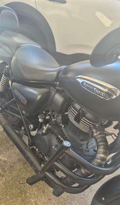 ROYAL ENFIELD-METEOR 350 STELLAR-2025