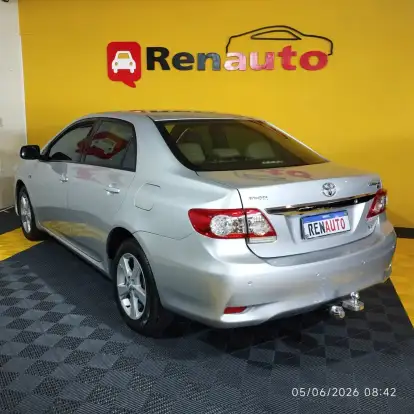 TOYOTA-COROLLA-2013