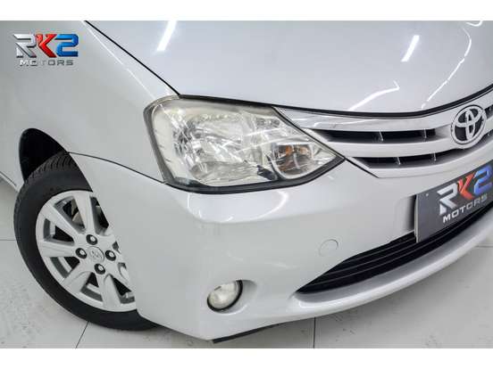 TOYOTA-ETIOS-1.5 XLS 16V FLEX 4P AUTOMÁTICO TOYOTA-ETIOS-2016