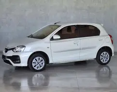 TOYOTA ETIOS 1.5 XS 16V FLEX 4P AUTOMÁTICO TOYOTA ETIOS 1.5 XS 16V FLEX 4P AUTOMÁTICO