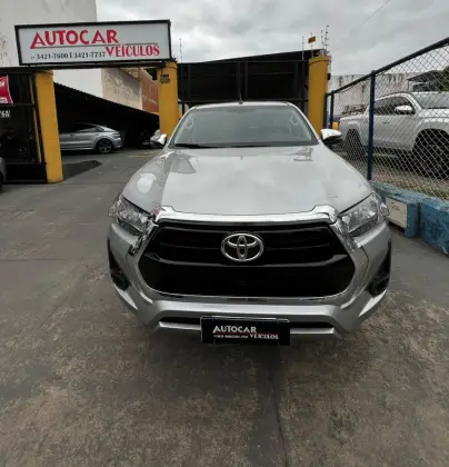 TOYOTA HILUX 2.8 D-4D TURBO DIESEL CD SRV 4X4 AUTOMÁTICO