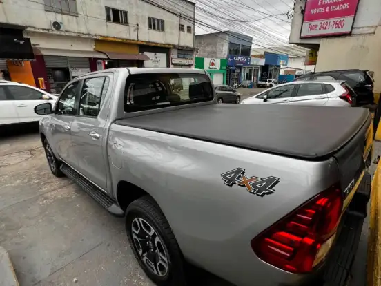 TOYOTA-HILUX-2.8 D-4D TURBO DIESEL CD SRV 4X4 AUTOMÁTICO TOYOTA-HILUX-2022