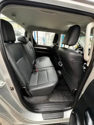 TOYOTA-HILUX-2022