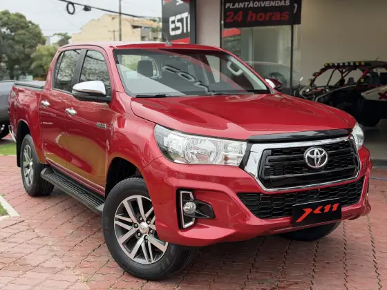 TOYOTA HILUX 2.8 SRV 4X4 CD 16V DIESEL 4P AUTOMÁTICO TOYOTA HILUX 2.8 SRV 4X4 CD 16V DIESEL 4P AUTOMÁTICO