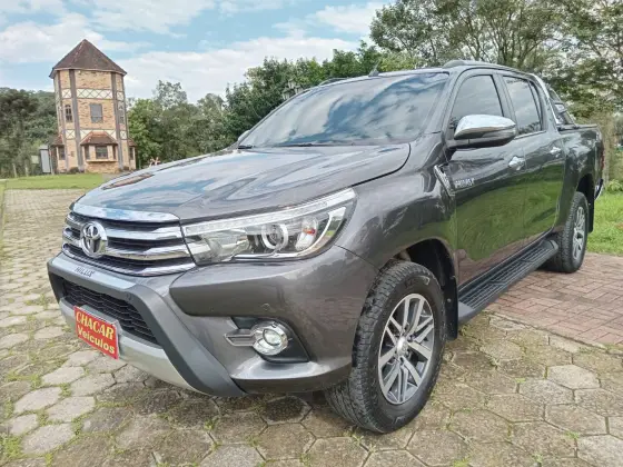 TOYOTA HILUX 2.8 SRV 4X4 CD 16V DIESEL 4P AUTOMÁTICO