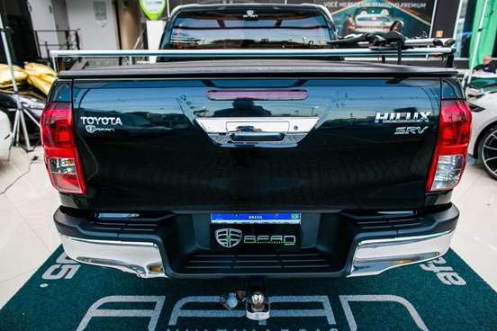 TOYOTA-HILUX-2016