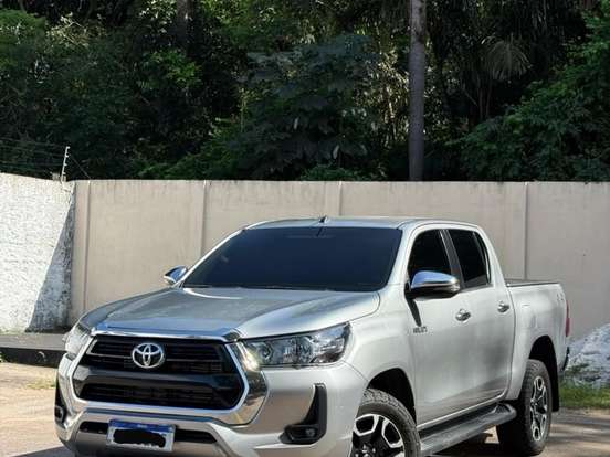 TOYOTA-HILUX-2.8 D-4D TURBO DIESEL CD SRV 4X4 AUTOMÁTICO TOYOTA-HILUX-2022