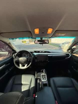 TOYOTA-HILUX-2022
