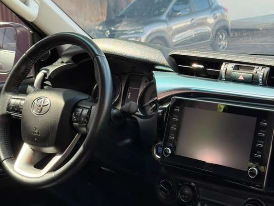 TOYOTA-HILUX-2.8 D-4D TURBO DIESEL CD SRV 4X4 AUTOMÁTICO TOYOTA-HILUX-2022