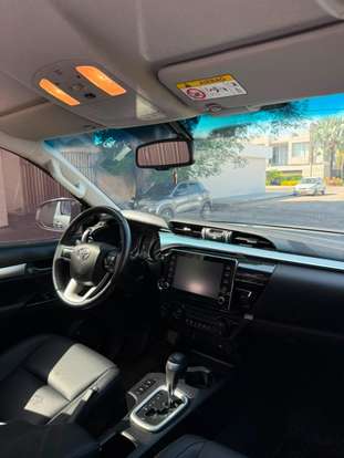 TOYOTA-HILUX-2022