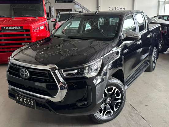 TOYOTA-HILUX-2.8 D-4D TURBO DIESEL CD SRX 4X4 AUTOMÁTICO TOYOTA-HILUX-2022