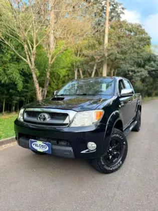 TOYOTA HILUX 3.0 SRV 4X4 CD 16V TURBO INTERCOOLER DIESEL 4P AUTOMÁTICO TOYOTA HILUX 3.0 SRV 4X4 CD 16V TURBO INTERCOOLER DIESEL 4P AUTOMÁTICO