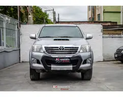 TOYOTA HILUX 3.0 SRV 4X4 CD 16V TURBO INTERCOOLER DIESEL 4P AUTOMÁTICO TOYOTA HILUX 3.0 SRV 4X4 CD 16V TURBO INTERCOOLER DIESEL 4P AUTOMÁTICO