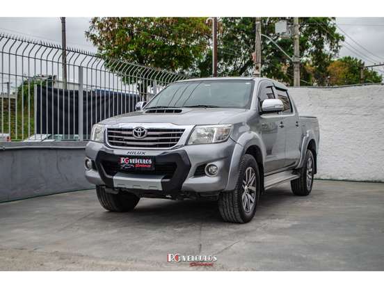 TOYOTA-HILUX-3.0 SRV 4X4 CD 16V TURBO INTERCOOLER DIESEL 4P AUTOMÁTICO TOYOTA-HILUX-2015