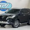 TOYOTA HILUX SW4 2.8 D-4D TURBO DIESEL SRX 7L 4X4 AUTOMÁTICO TOYOTA HILUX SW4 2.8 D-4D TURBO DIESEL SRX 7L 4X4 AUTOMÁTICO