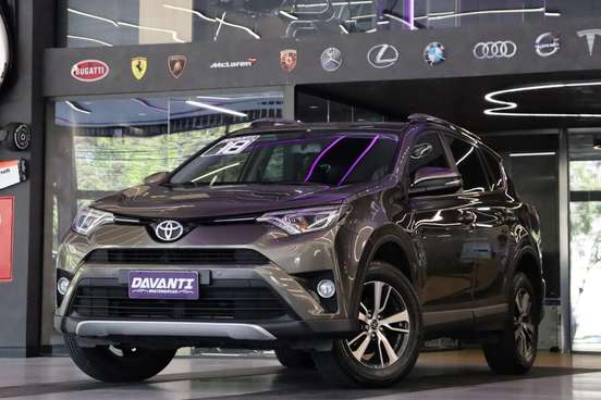 TOYOTA-RAV4-2018