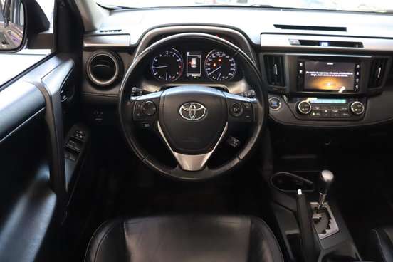 TOYOTA-RAV4-2018