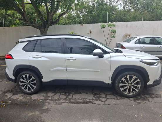 TOYOTA-COROLLA CROSS-2024