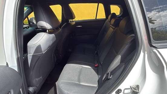 TOYOTA-COROLLA CROSS-2024