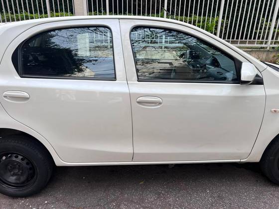 TOYOTA ETIOS 1.3 X 16V FLEX 4P MANUAL