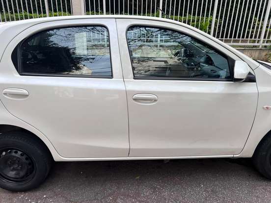 TOYOTA-ETIOS-1.3 X 16V FLEX 4P MANUAL TOYOTA-ETIOS-2018