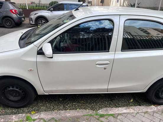 TOYOTA-ETIOS-1.3 X 16V FLEX 4P MANUAL TOYOTA-ETIOS-2018