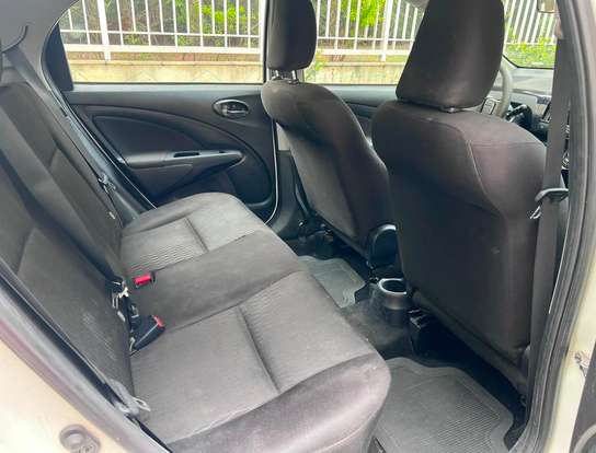 TOYOTA-ETIOS-2018