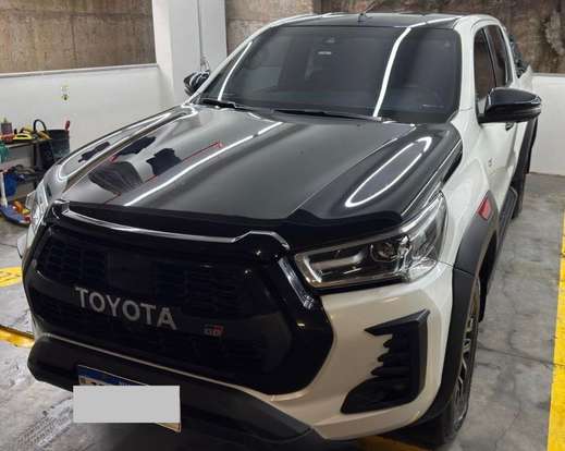 TOYOTA-HILUX-2022