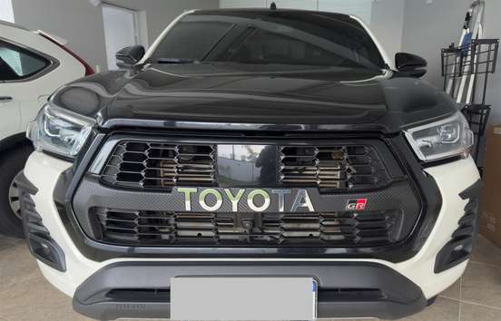 TOYOTA-HILUX-2022