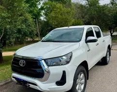 TOYOTA HILUX 2.8 D-4D TURBO DIESEL CHASSI 4X4 MANUAL TOYOTA HILUX 2.8 D-4D TURBO DIESEL CHASSI 4X4 MANUAL