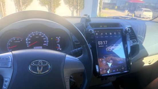 TOYOTA-HILUX SW4-2013