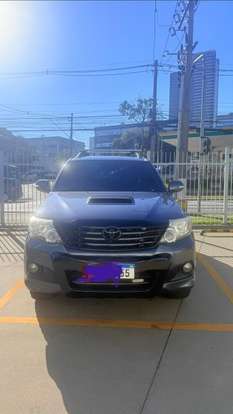 TOYOTA-HILUX SW4-2013