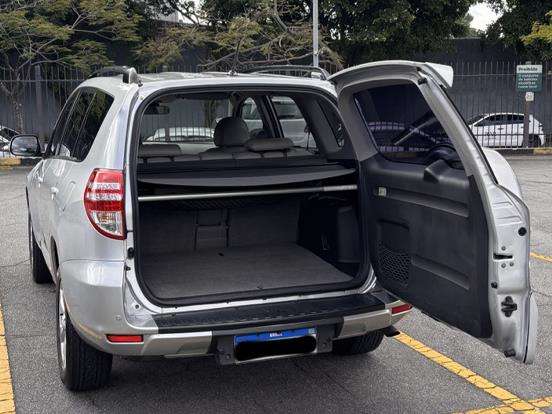 TOYOTA-RAV4-2010