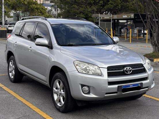 TOYOTA-RAV4-2010