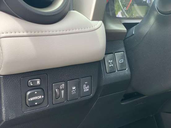 TOYOTA-RAV4-2.5 4X4 16V GASOLINA 4P AUTOMÁTICO TOYOTA-RAV4-2013