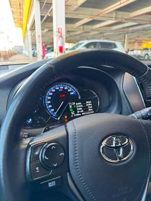 TOYOTA-YARIS-2022