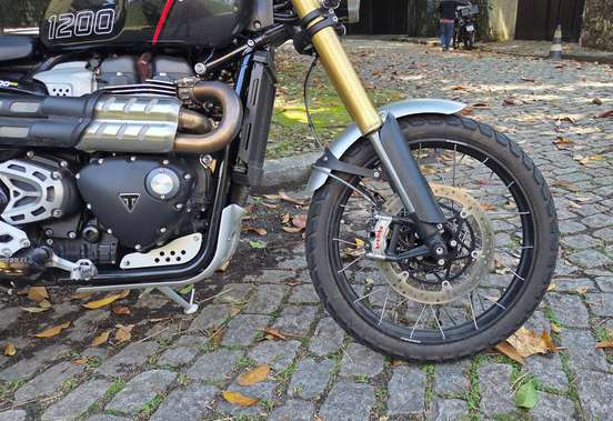 TRIUMPH-BONNEVILLE SCRAMBLER 1200 XE-2025