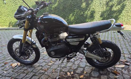 TRIUMPH-BONNEVILLE SCRAMBLER 1200 XE TRIUMPH-BONNEVILLE SCRAMBLER 1200 XE-2025