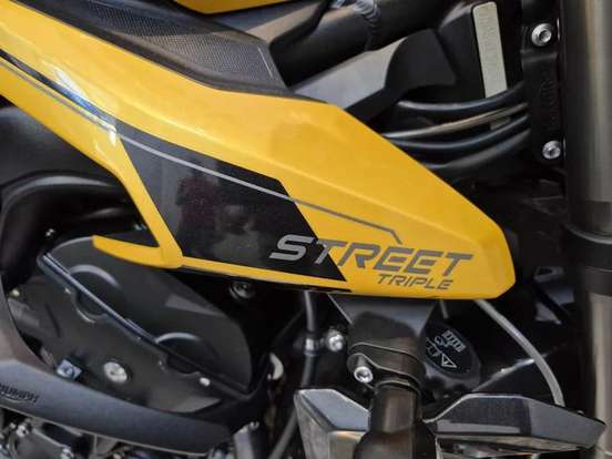 TRIUMPH-STREET TRIPLE 765 RS TRIUMPH-STREET TRIPLE 765 RS-2024