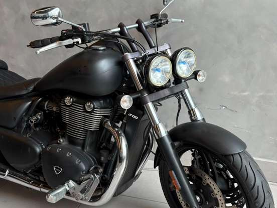 TRIUMPH-THUNDERBIRD STORM ABS TRIUMPH-THUNDERBIRD STORM ABS-2013