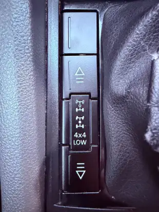 VOLKSWAGEN-AMAROK-2014