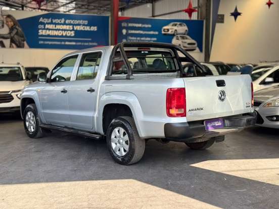 VOLKSWAGEN-AMAROK-2014