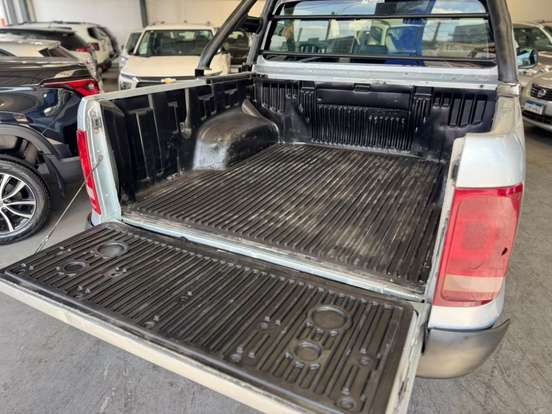 VOLKSWAGEN-AMAROK-2014