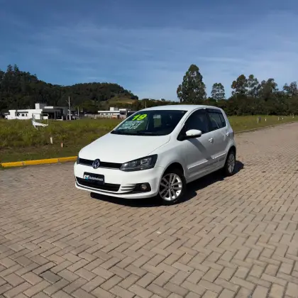 VOLKSWAGEN FOX 1.6 MSI TOTAL FLEX CONNECT 4P I-MOTION