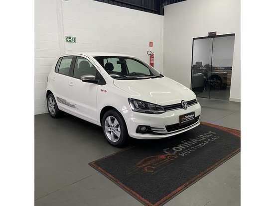 VOLKSWAGEN-FOX-1.6 MI ROCK IN RIO 8V FLEX 4P MANUAL VOLKSWAGEN-FOX-2015